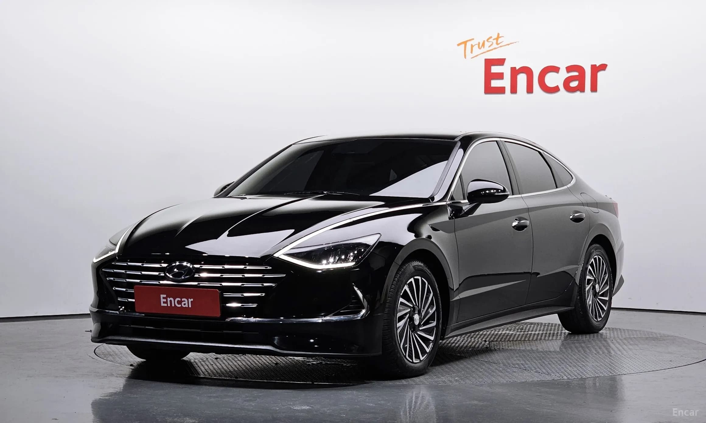 Sonata Hybrid (DN8)