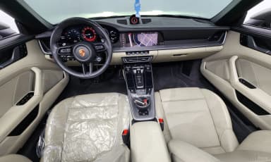 911 (992)