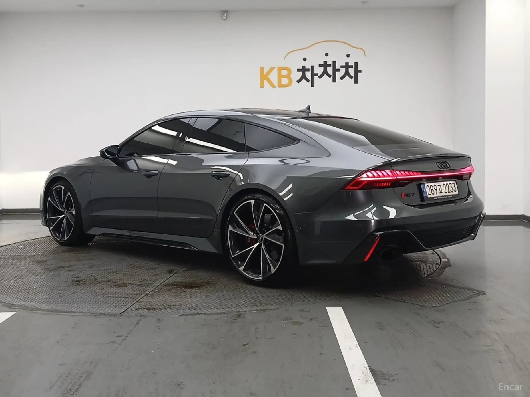 RS7 (4K)