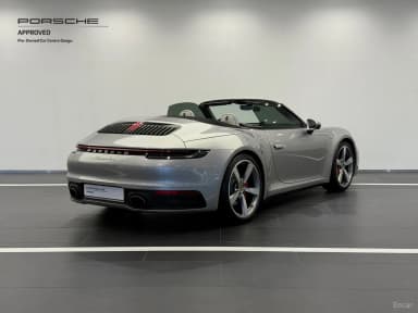 911 (992)