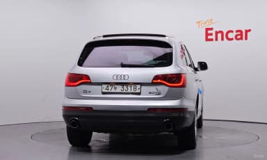 Q7