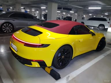 911 (992)