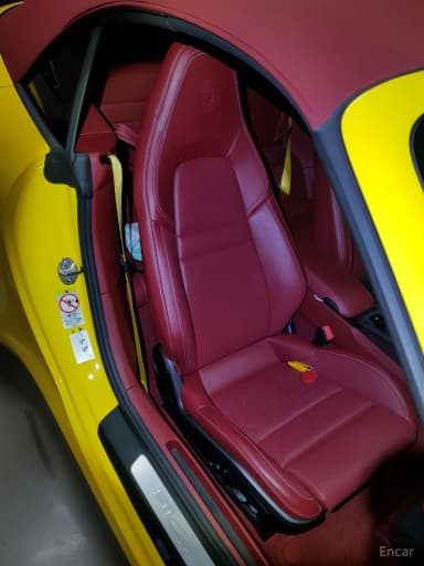 911 (992)