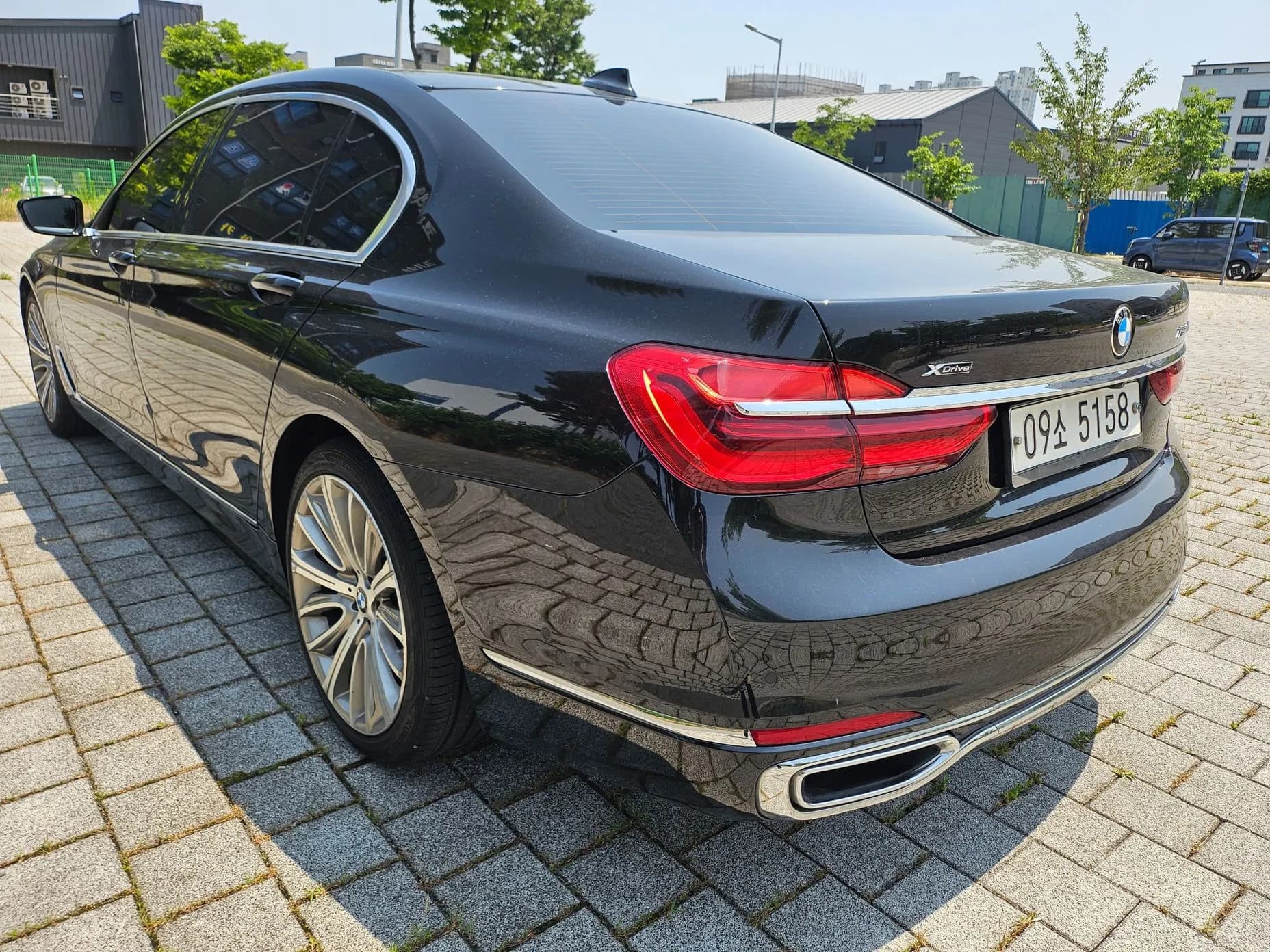 7 Series (G11)