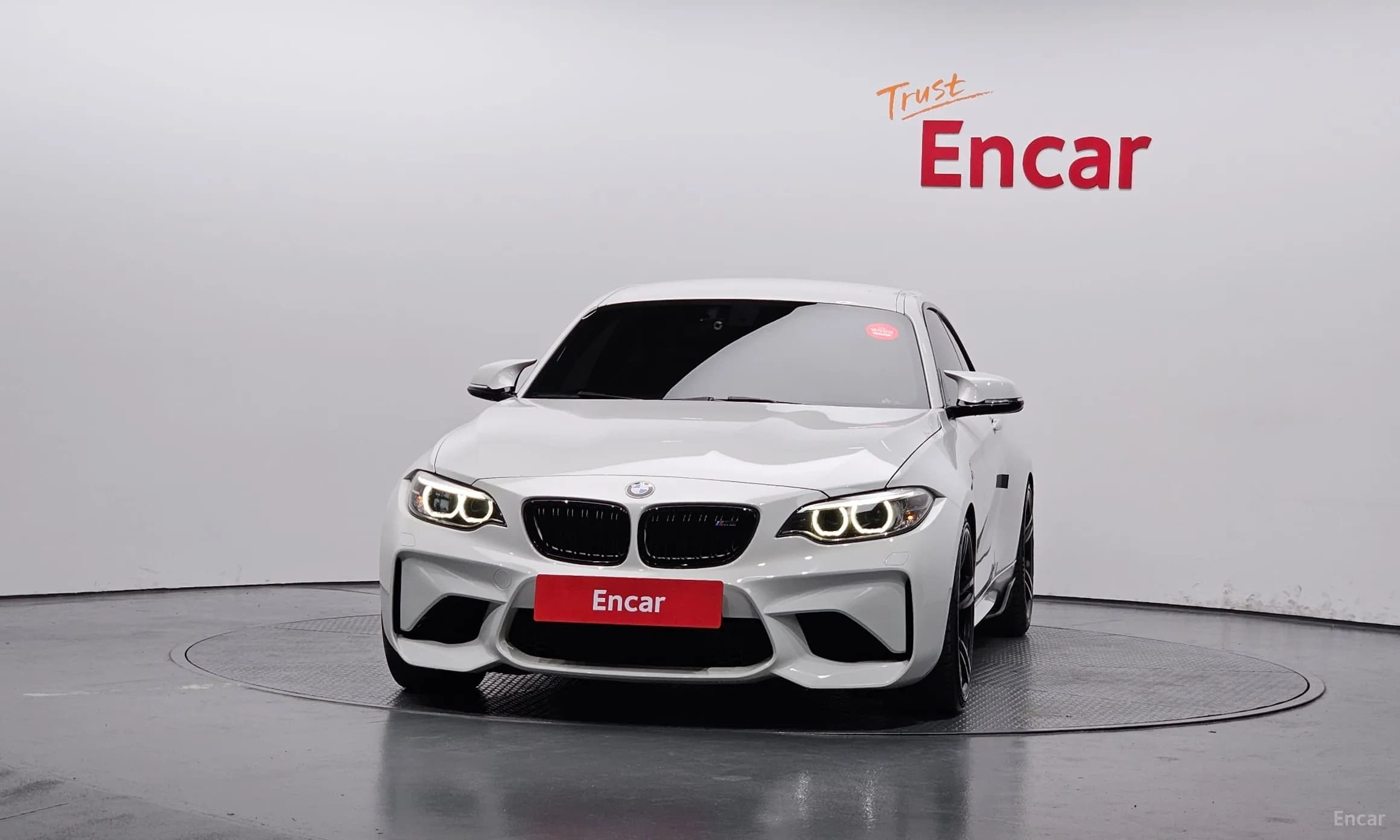 M2 (F87)