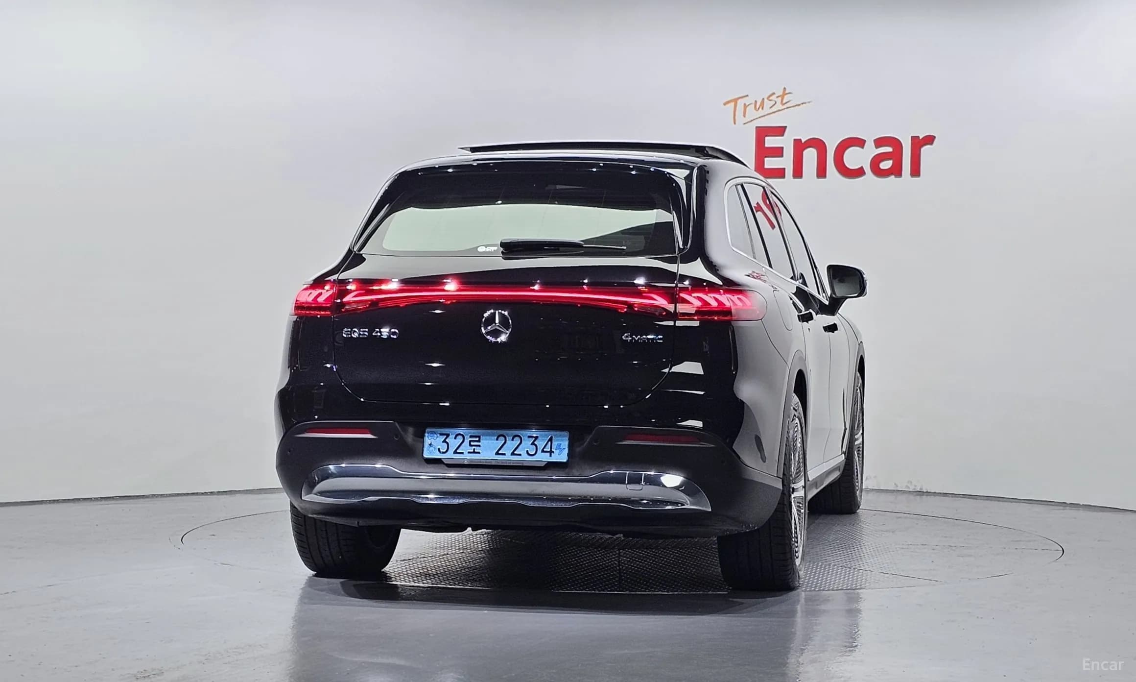 EQS SUV X296