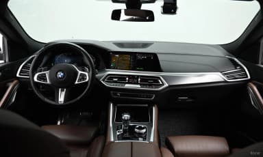 X6 (G06)