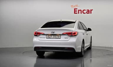 LF Sonata Hybrid