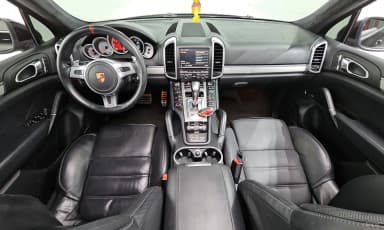 New Cayenne