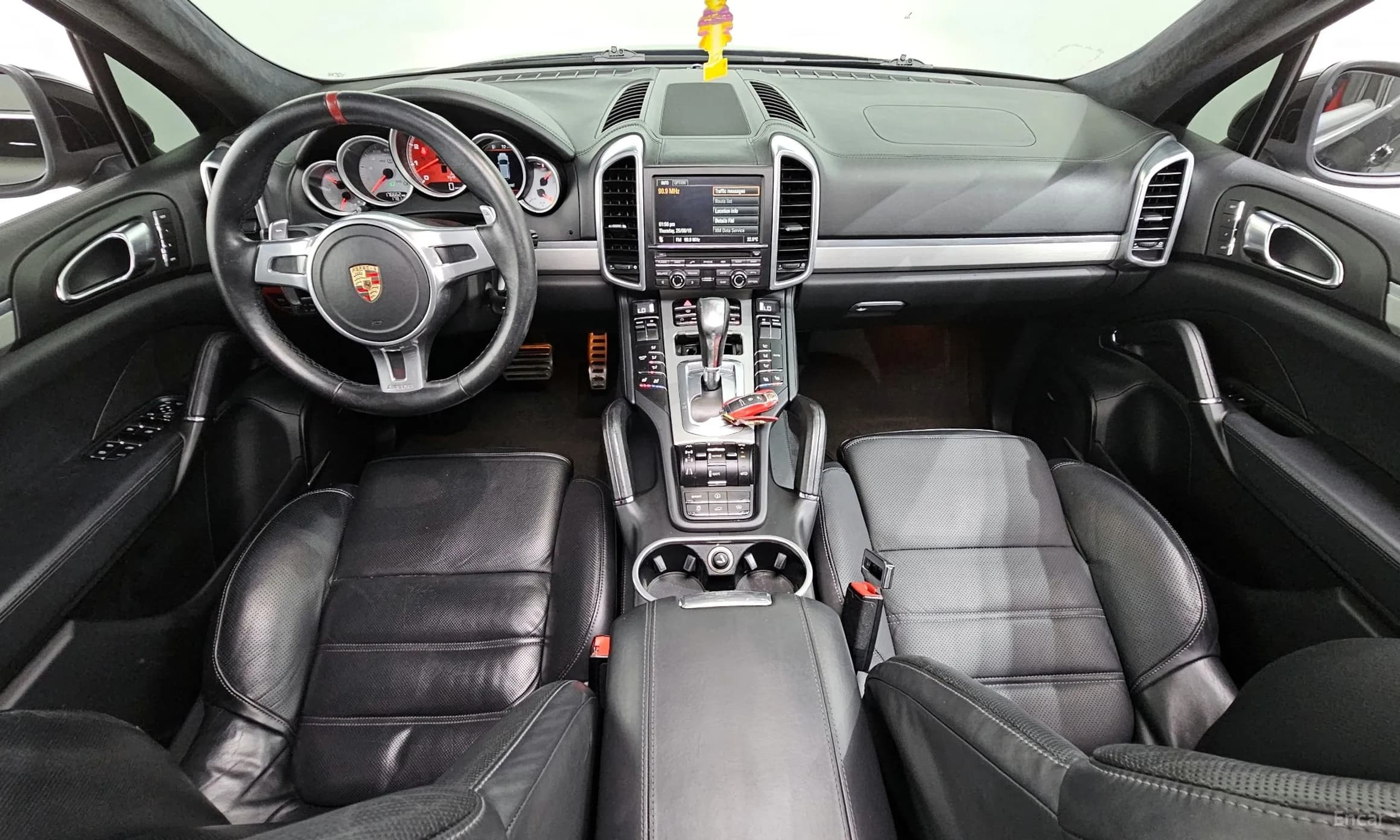 New Cayenne