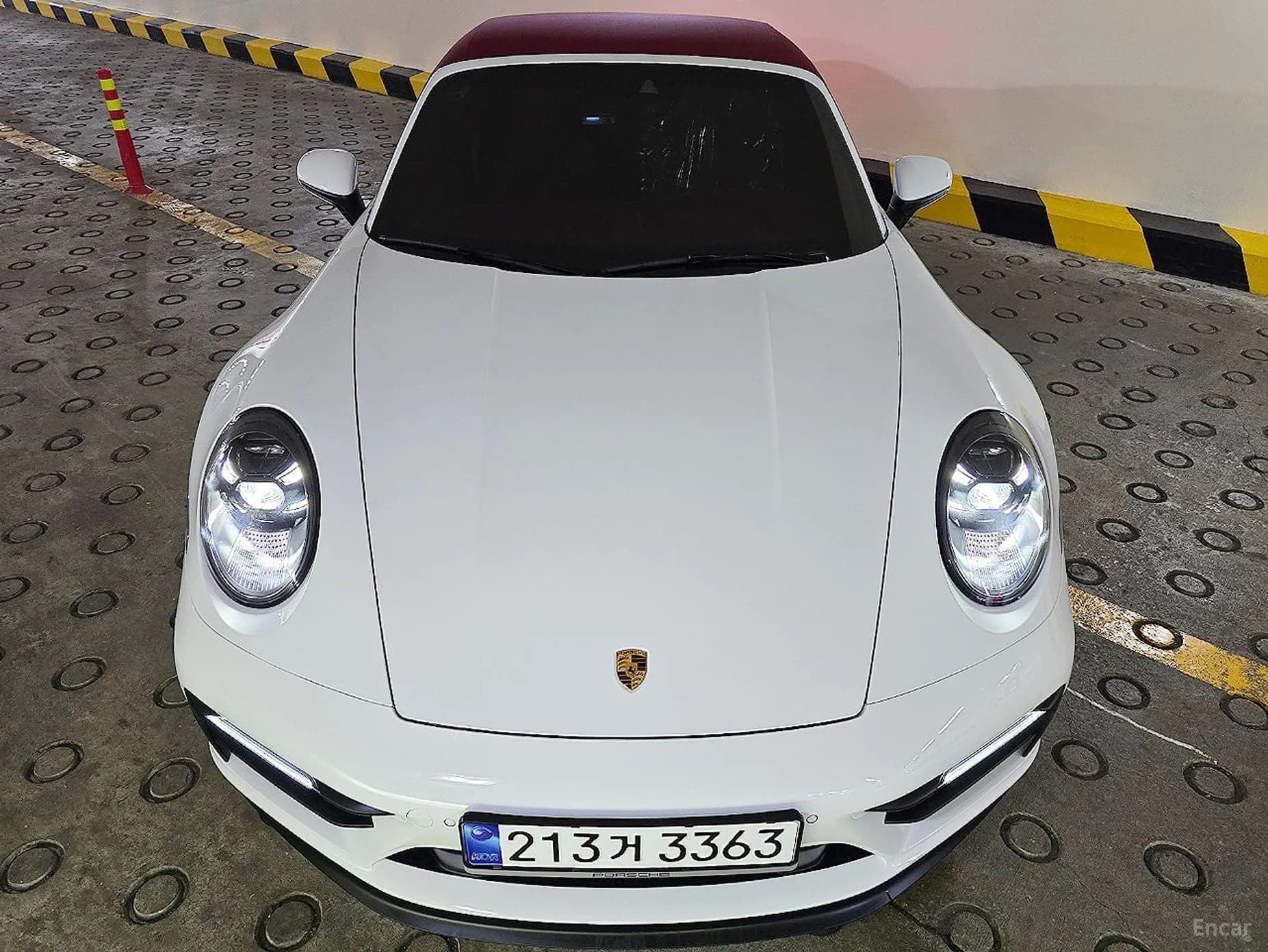 911 (992)