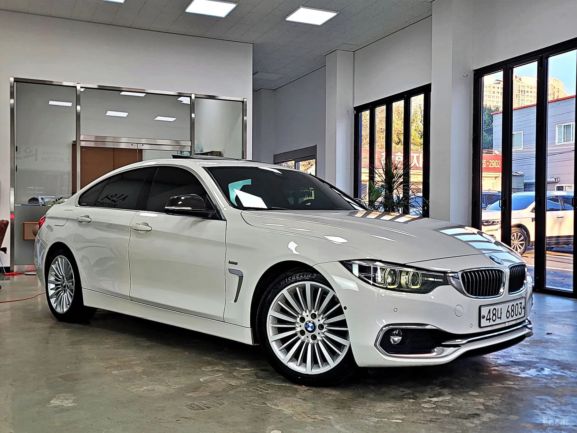 Series 4 (F32)