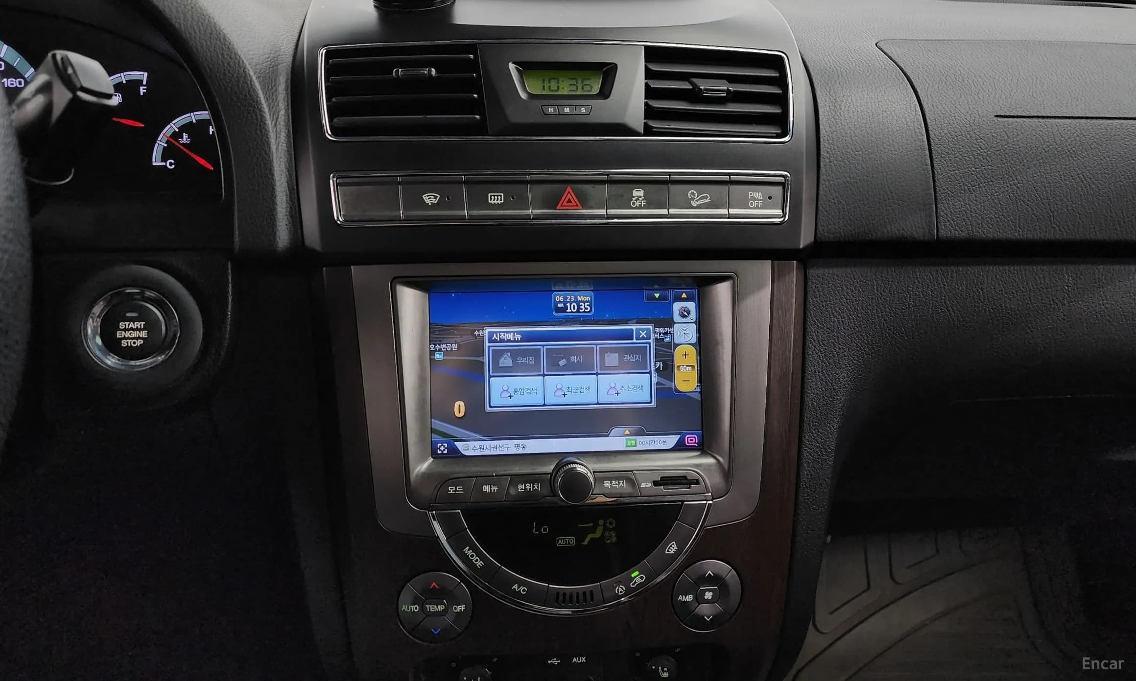 Rexton W