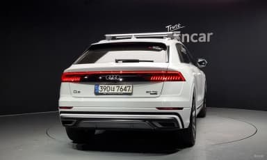 Q8 (4M)