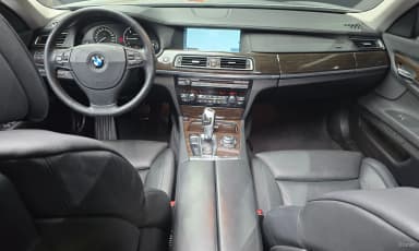7 Series (F01)