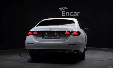 E-Class W214