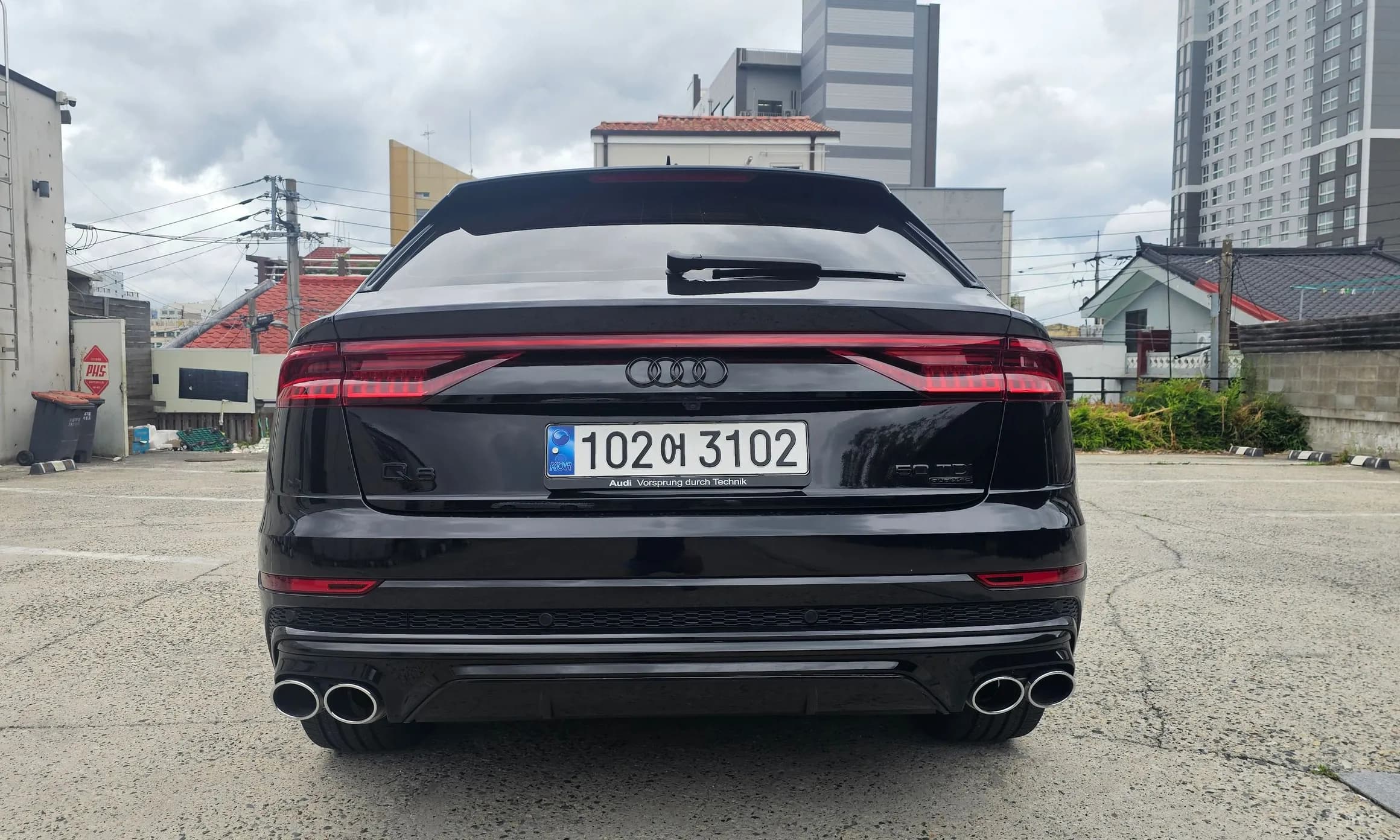 Q8 (4M)