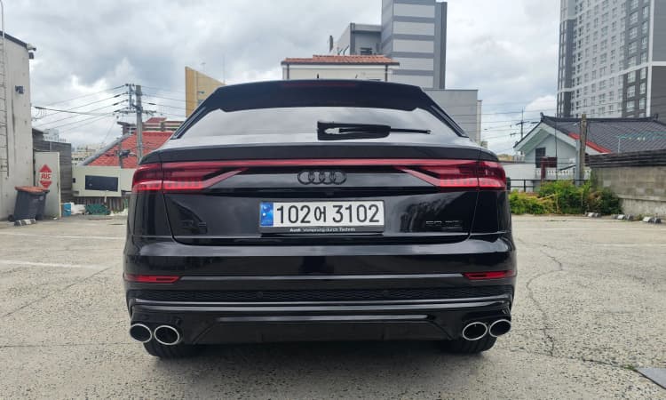 Q8 (4M)