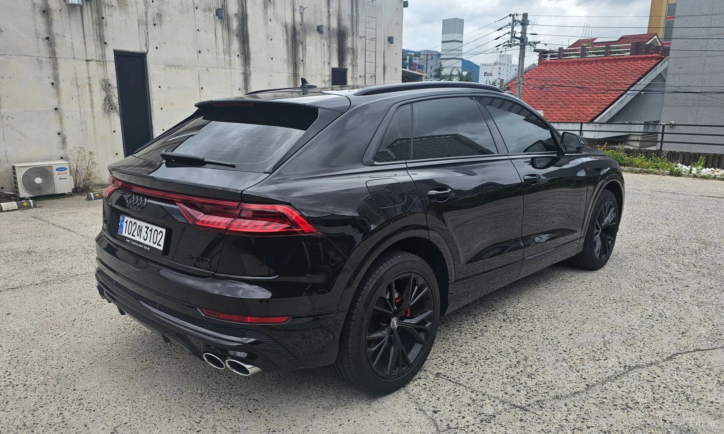 Q8 (4M)