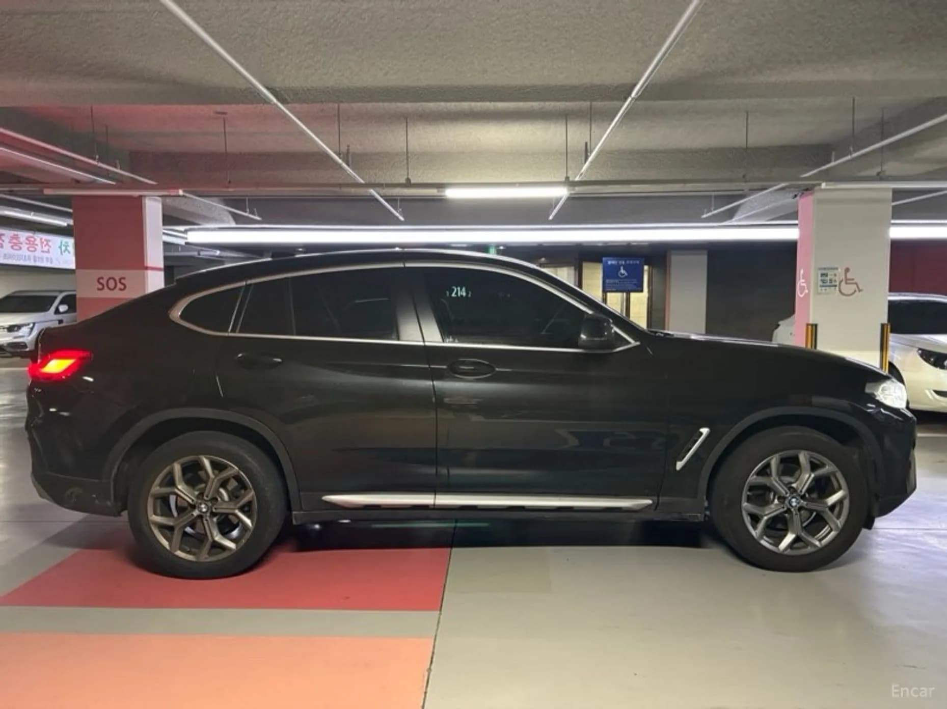 X4 (G02)