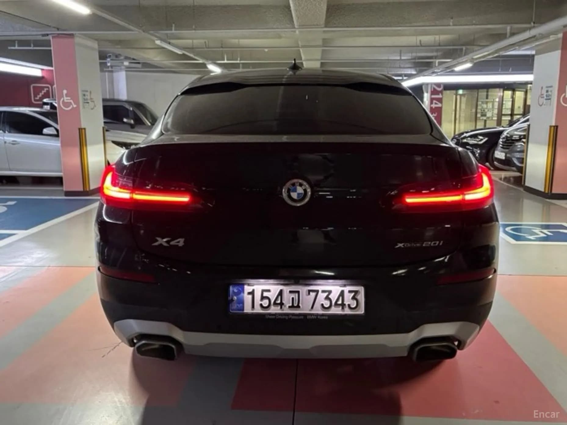 X4 (G02)