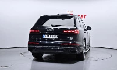 Q7 (4M)