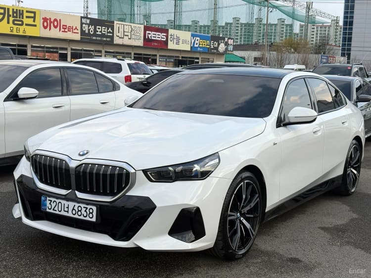 5 Series (G60)
