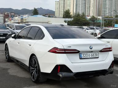 5 Series (G60)