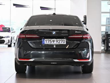 5 Series (G60)