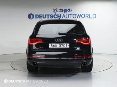 Q7