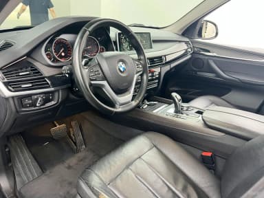 X5 (F15)