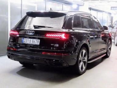 Q7 (4M)