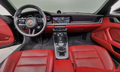 911 (992)