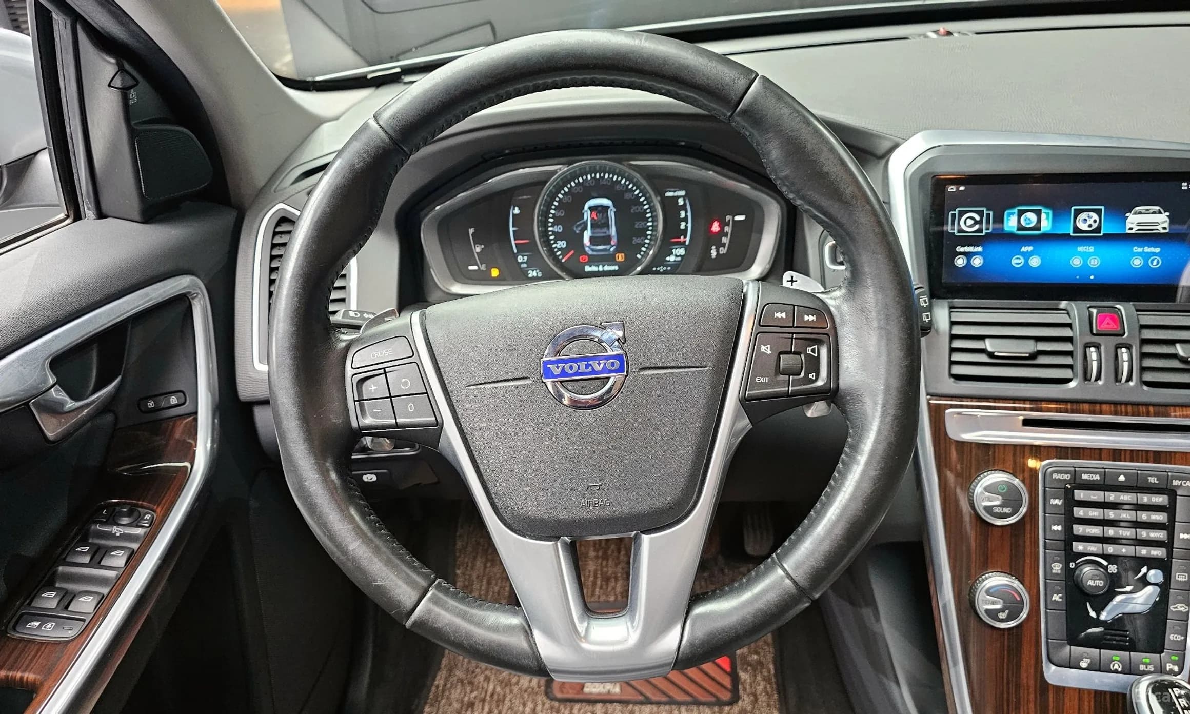 XC60