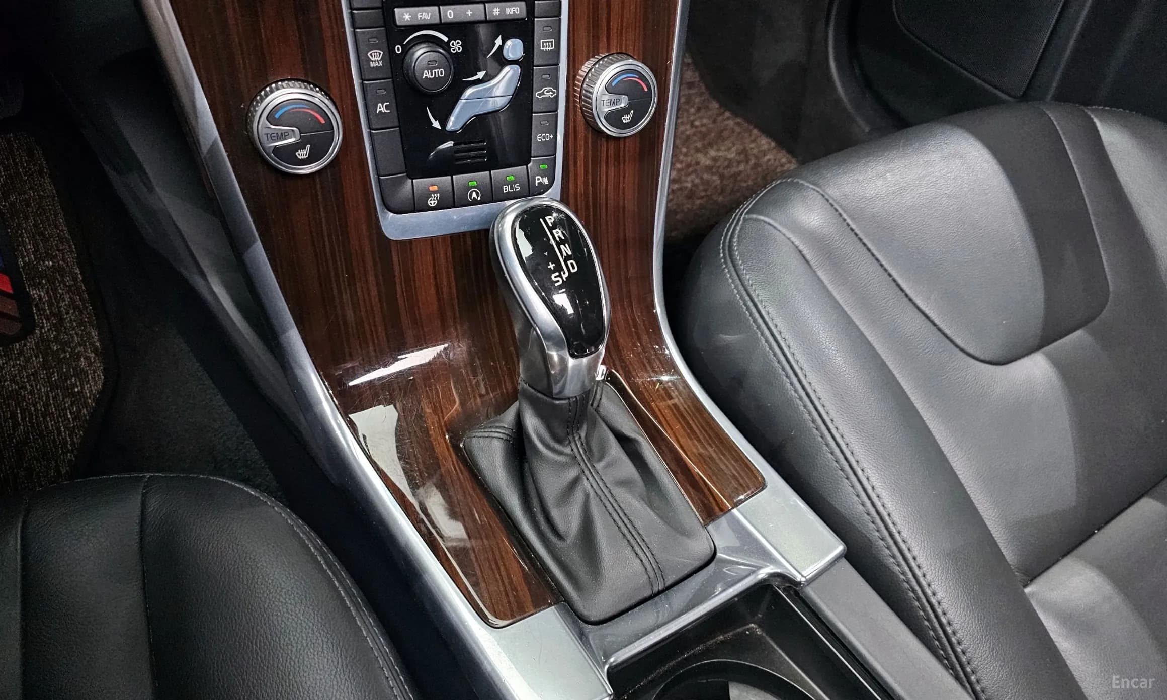 XC60