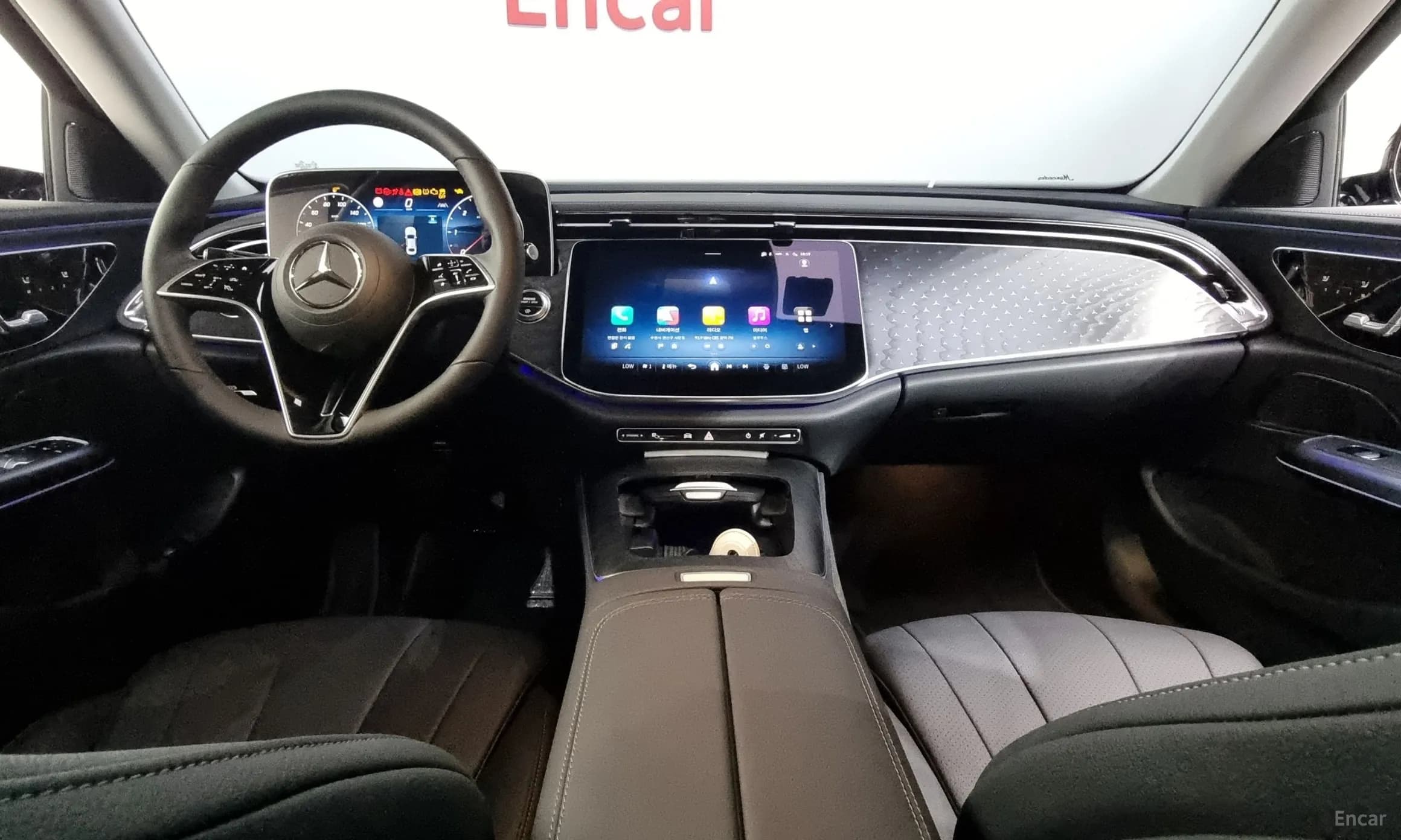 E-Class W214