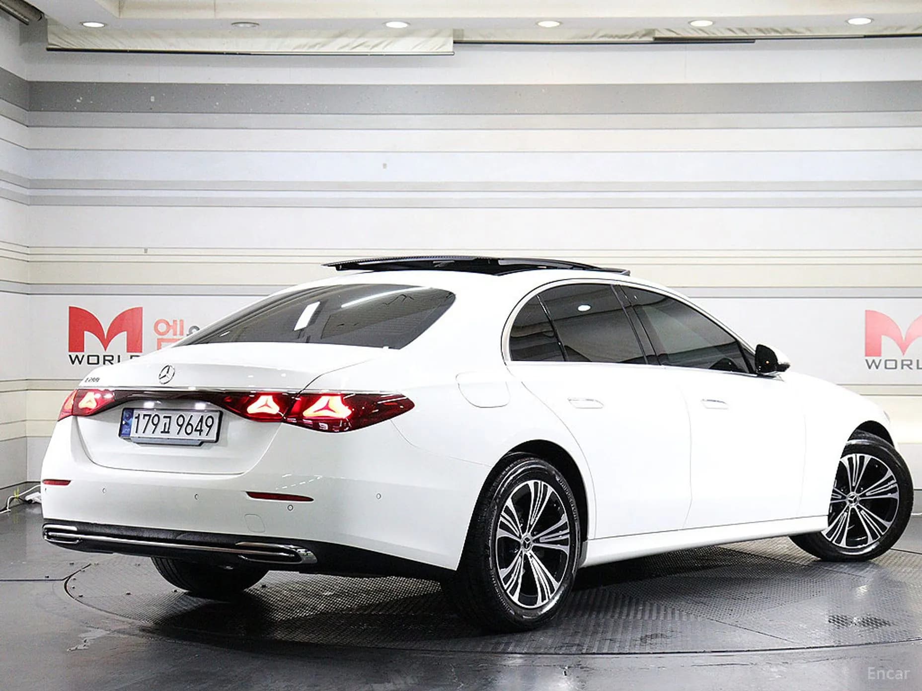 E-Class W214