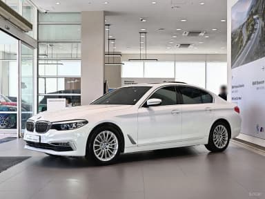 5 Series (G30)