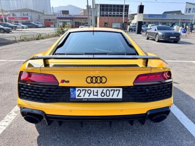 R8 (4S)