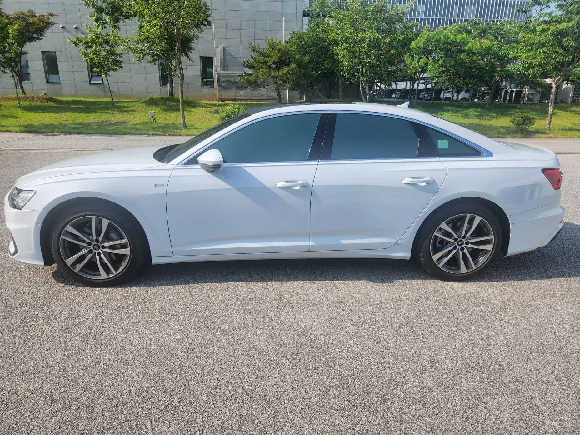 A6 (C8)