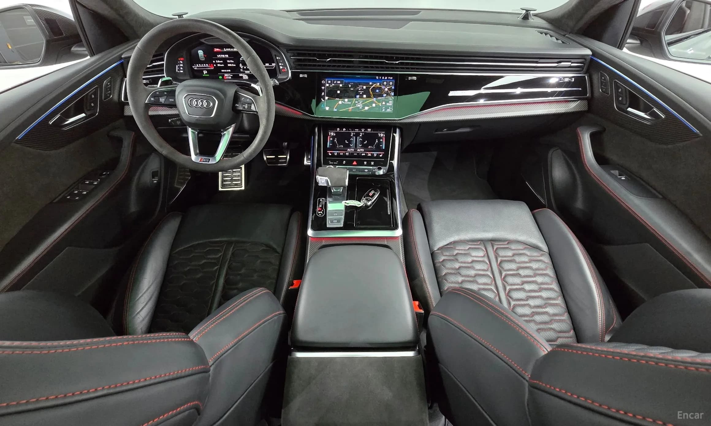 RSQ8 (4M)