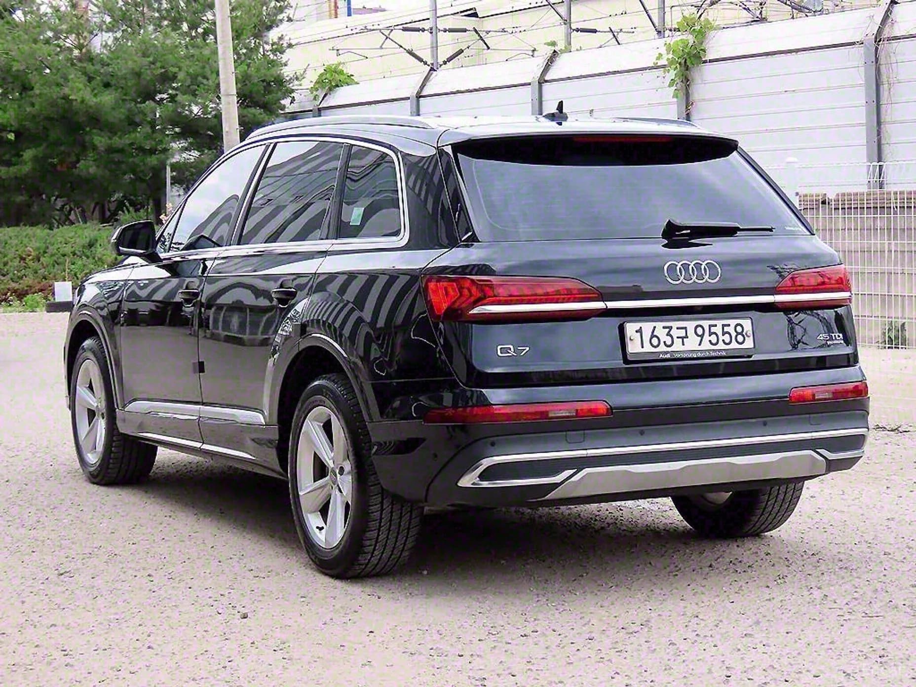 Q7 (4M)
