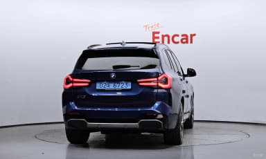 iX3