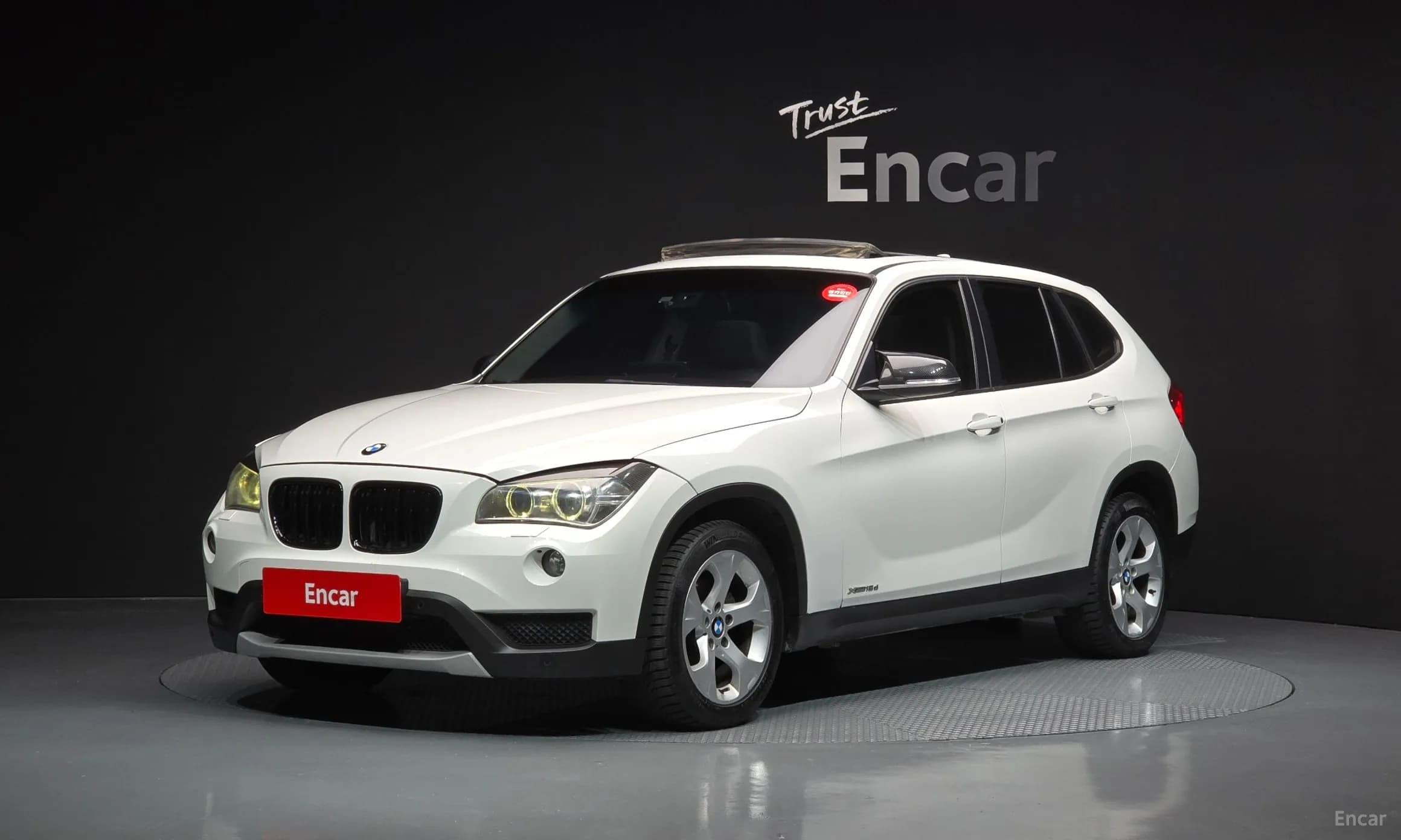 X1 (E84)