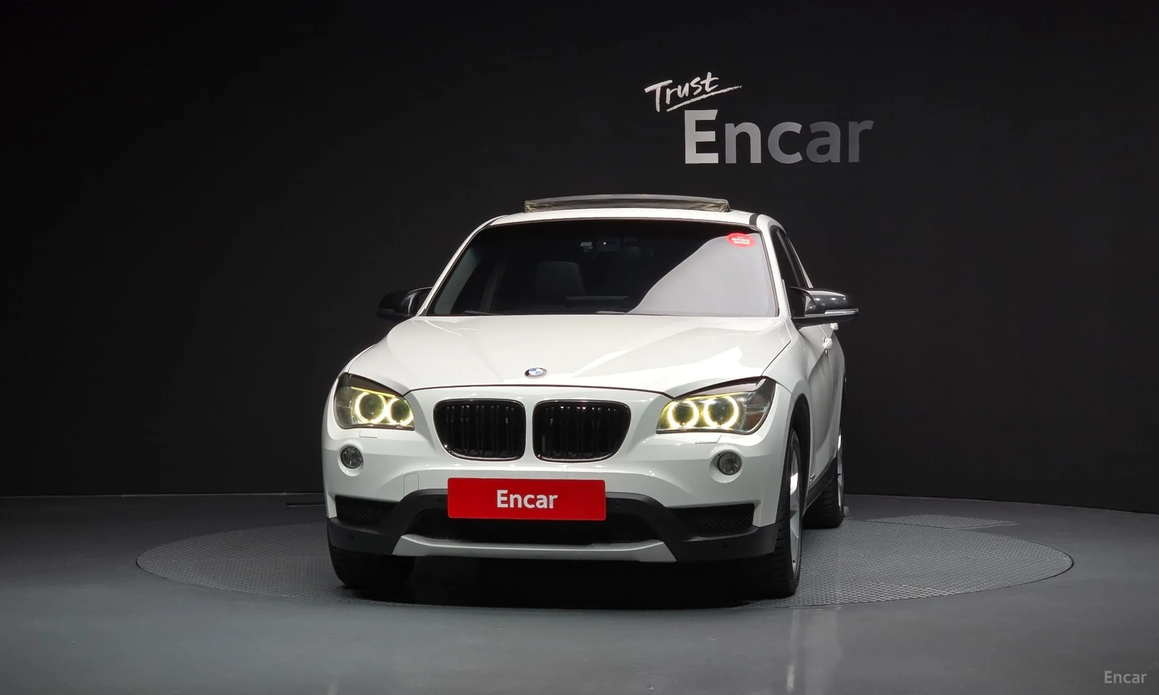 X1 (E84)