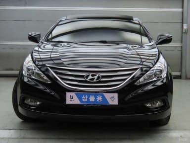 YF Sonata