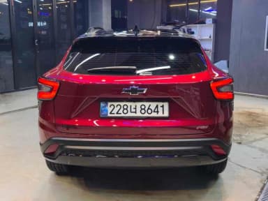 Trax Crossover
