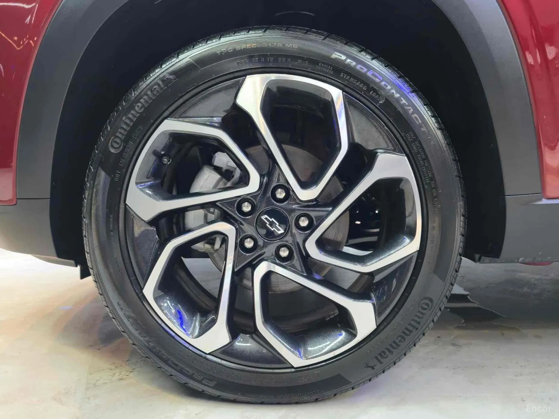 Trax Crossover