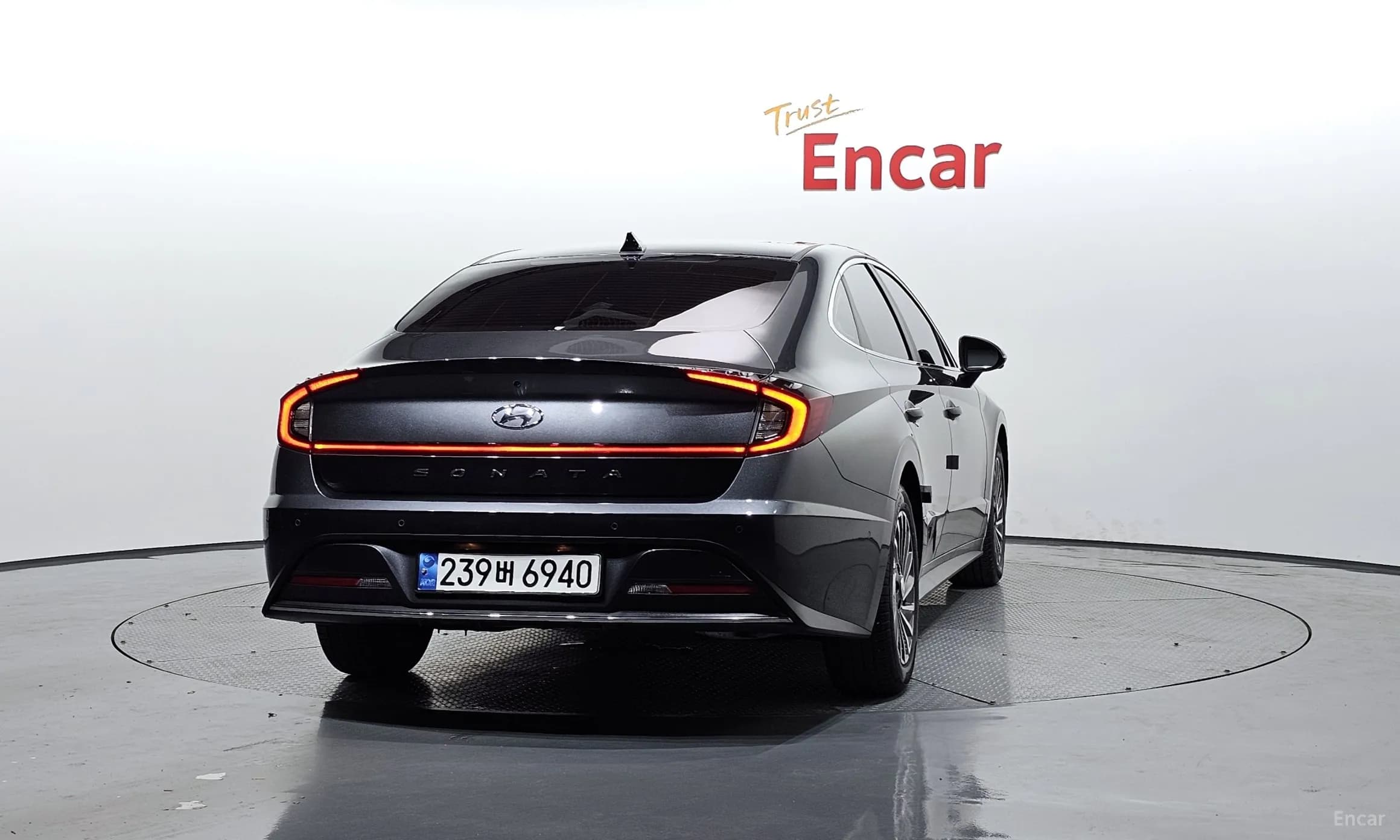 Sonata Hybrid (DN8)