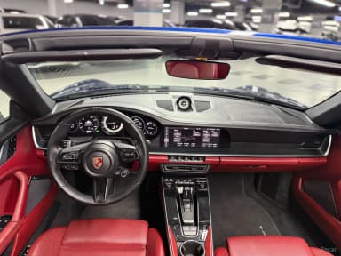 911 (992)